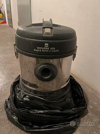 Aspirapolvere solidi e liquidi