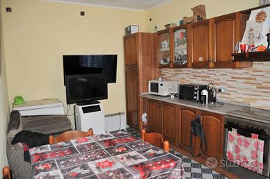 Appartamento 75 mq con cortile