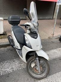 Kymco People 300i - 2015