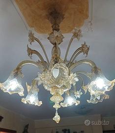 Splendido lampadario a sei luci in vetro di murano