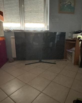 Tv samsung 65” solo ritiro a mano