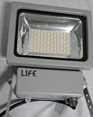 4 faretti led 30w da esterno