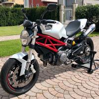 Ducati Monster 796+ ABS