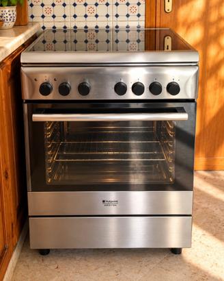 Cucina a gas con forno Hotpoint Ariston