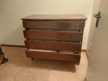 cassettiera arte povera