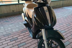 SCOOTER BEVERLY TOURER 300