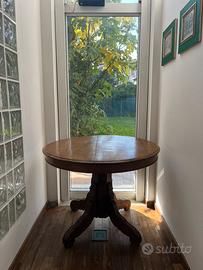 tavolo rotondo antico