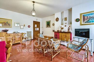 Appartamento di 99 m² con 4 locali e box auto a Mo