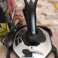 Joystick Logitech per PC o consolle