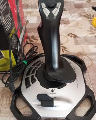 Joystick Logitech per PC o consolle