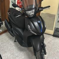 Piaggio Beverly 400s HPE 2025