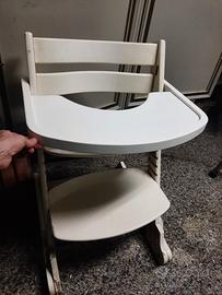 Seggiolone modello Stokke con vassoio