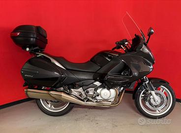 Honda Deauville 700