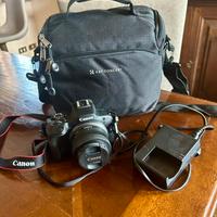Fotocamera EOS R100 + obiettivo RF-S 18-45 mm