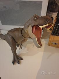 T REX MORDI E COMBATTI