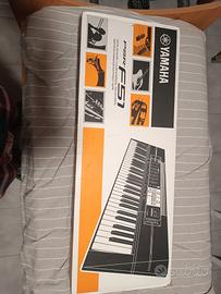 Tastiera Yamaha PSR-F51