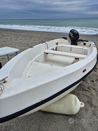 Barca vetroresina 370 cm (suzuki df15 2200 )