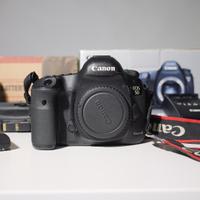 Canon 5D Mark III + Battery Grip