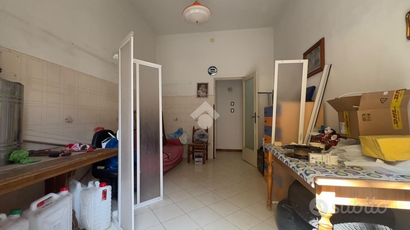3 LOCALI A TRAPPETO - Vista 2