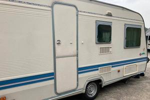 Roulotte Adria 5800 euro leggere