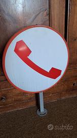 Insegna telefonica