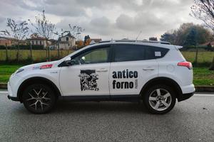 Toyota RAV4 Hybrid con GPL 