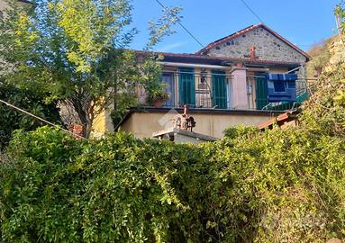 CASA INDIPENDENTE A GENOVA