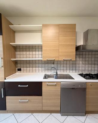 CUCINA COMPLETA CON ELETTRODOMESTICI