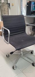 sedia ufficiochair EA108 by Charles and Ray Eames 