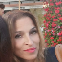Assistente alla poltrona, commessa, babysitter