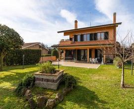 Villa bifamiliare Grottaferrata [GR423VRG]