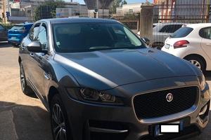 Jaguar F-Pace 2.0 D 180 CV AWD R-Sport