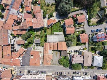 CAPANNONE A OSIO SOTTO