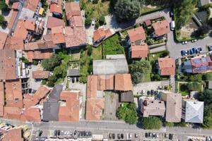 CAPANNONE A OSIO SOTTO