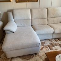 Divano 3 posti con penisola e movimento relax