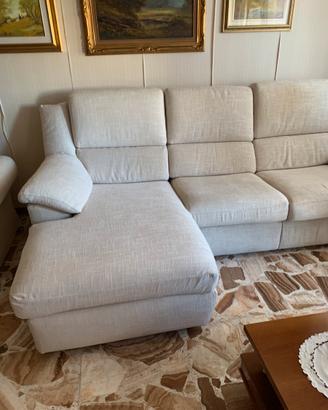 Divano 3 posti con penisola e movimento relax