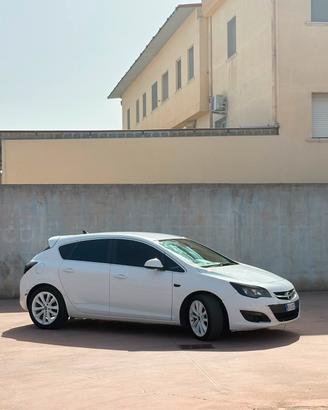 2014 opel astra j 