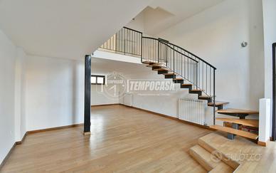 ABITAZIONE CON INGRESSO INDIPENDENTE, AL PIANO TER