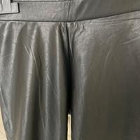 Pantaloni leggings in similpelle