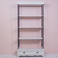 Scaffale in legno dallo stile vintage shabby chic