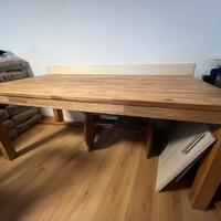 Tavolo legno massiccio con 6 sedie