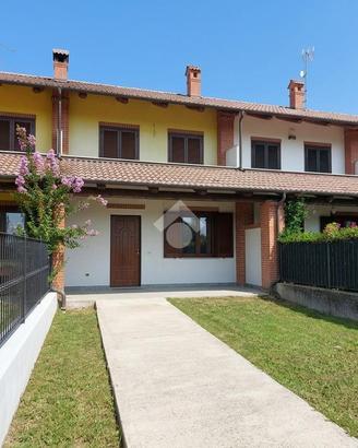 VILLA A SCHIERA A CUMIANA