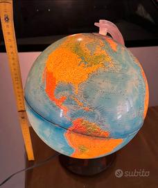 Mappamondo illuminato per bambini