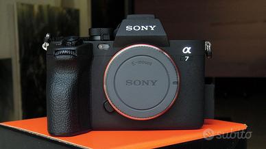 Sony A7 IV uguale a NUOVA zero scatti