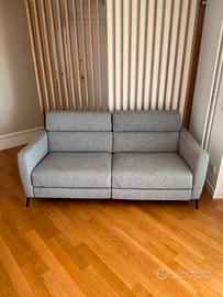 Divano 3 posti relax elettrico "Greg" Natuzzi