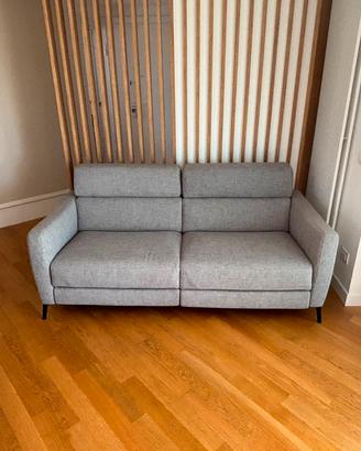Divano 3 posti relax elettrico "Greg" Natuzzi