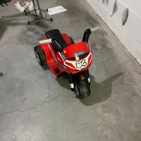 Triciclo elettrico ducati peg perego