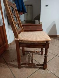 Tavolo, siede e credenza