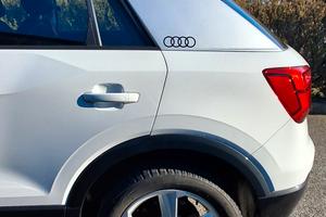 Audi q2 dotata di  gancio traino