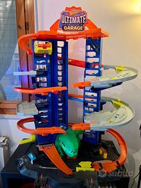 Pista garage hot wheels squalo